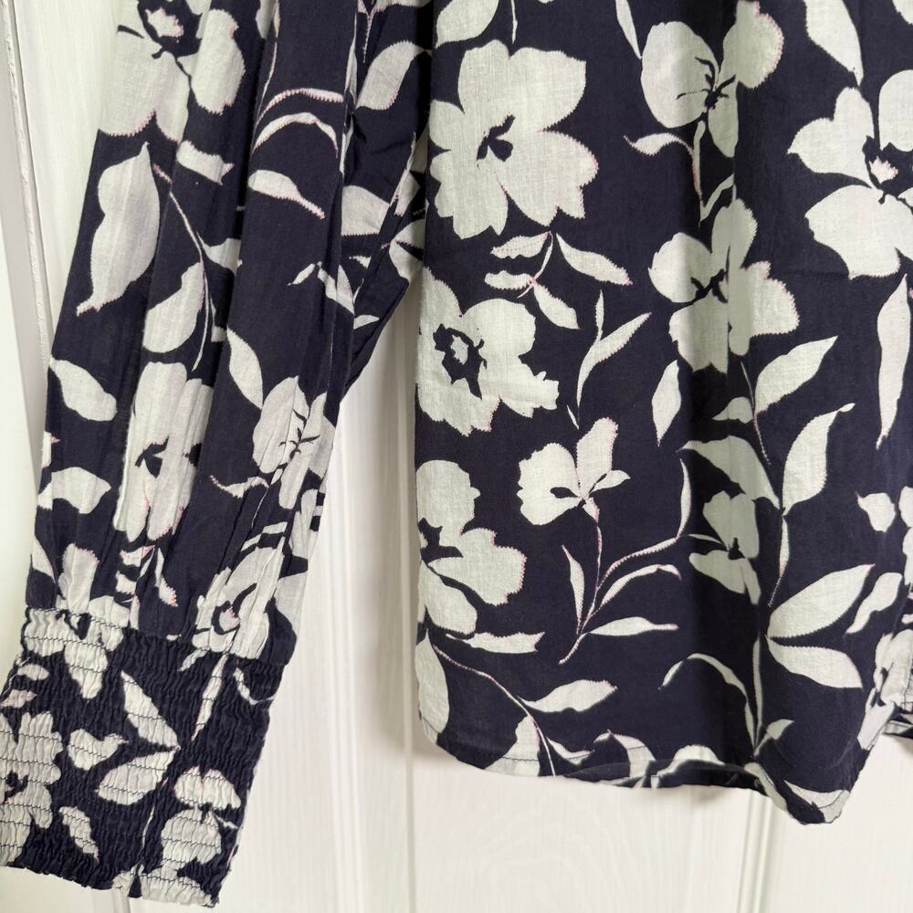 Velvet by Graham & Spencer Women's Floral Long Sleeve Top Size Medium - Picture 4 of 13